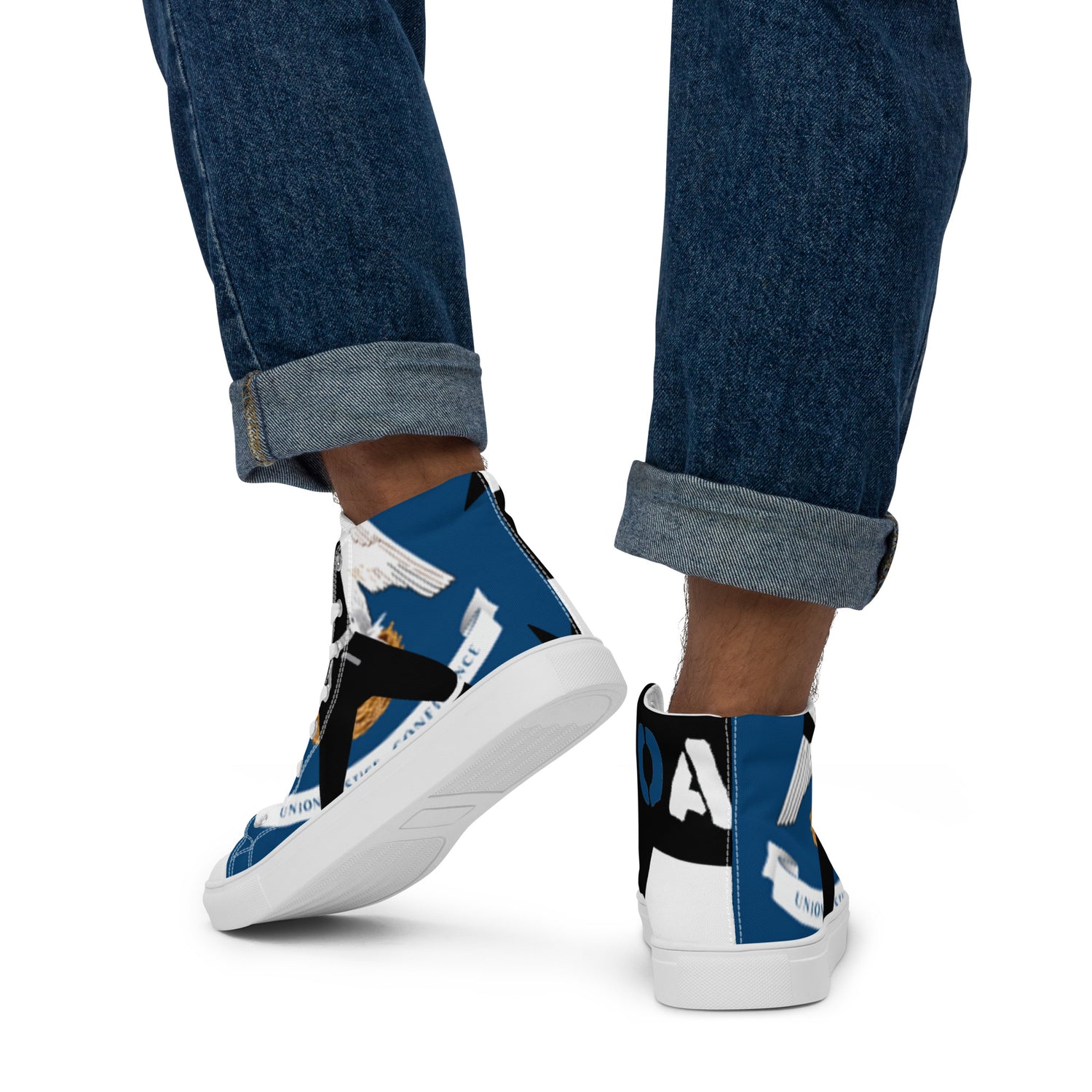 Men’s high top canvas shoes